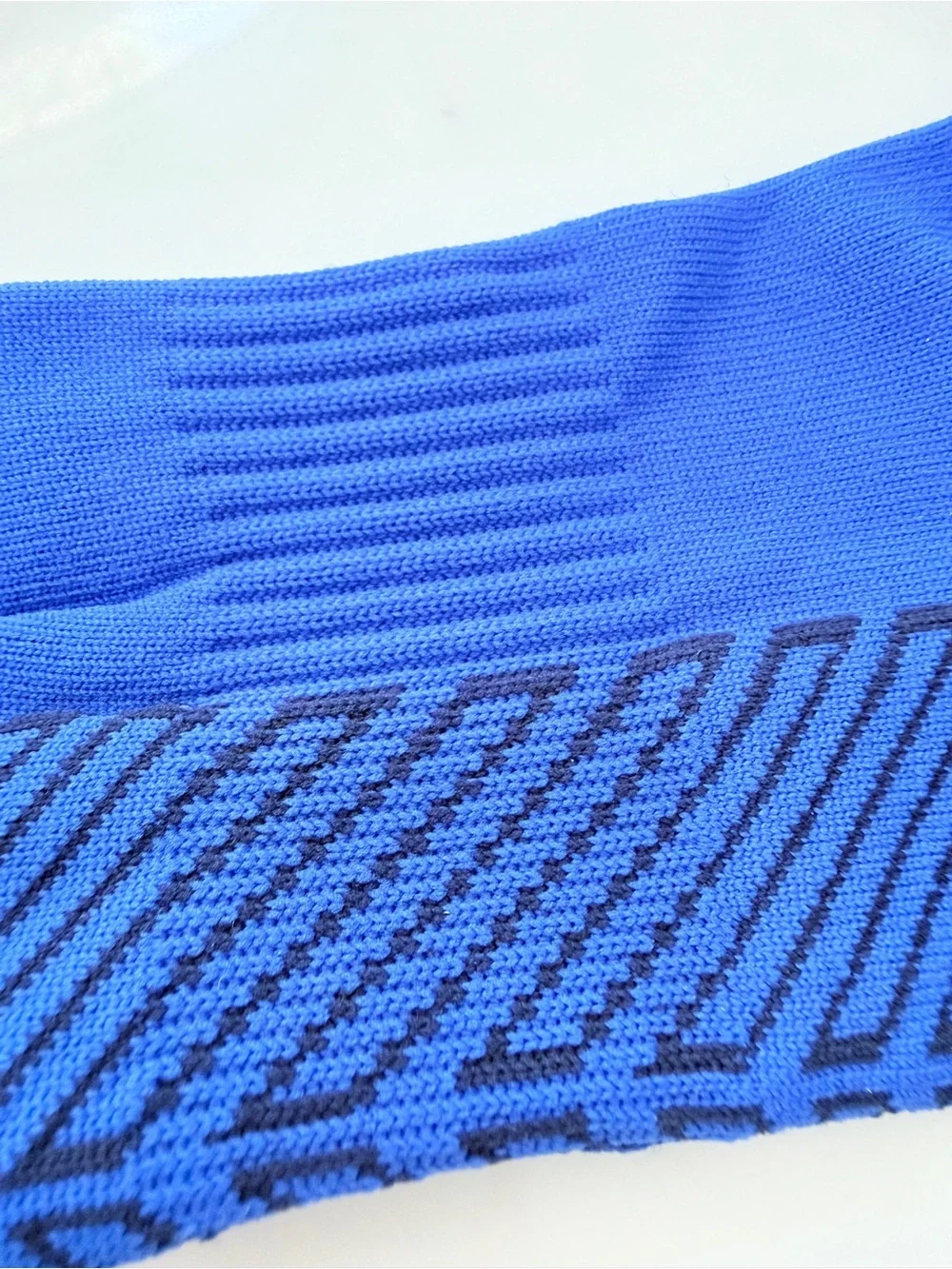 VLACK Athletic Compression Knee High Socks Soccer hockey Blue size M New